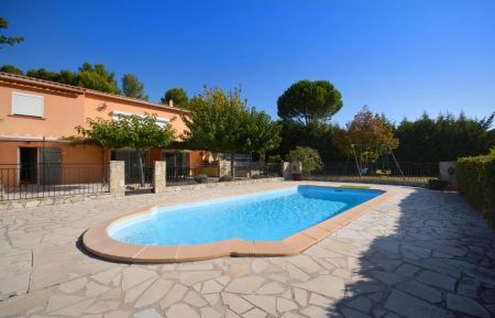G&icirc;te n&deg;13G549 Gardanne - Bouches-du-Rh&ocirc;ne - photo1