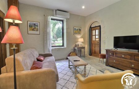 G&icirc;te n&deg;13G202492 Arles - Bouches-du-Rh&ocirc;ne - photo