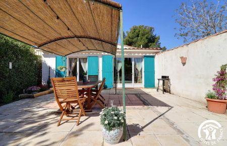 G&icirc;te n&deg;13G202344 Aureille - Bouches-du-Rh&ocirc;ne - photo