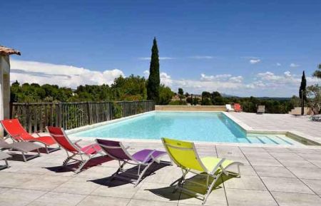 G&icirc;te n&deg;13G612 Paradou - Bouches-du-Rh&ocirc;ne - 13