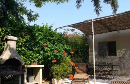 G&icirc;te n&deg;13G260611 Maillane - Bouches-du-Rh&ocirc;ne - TERRASSE ET BARBECUE