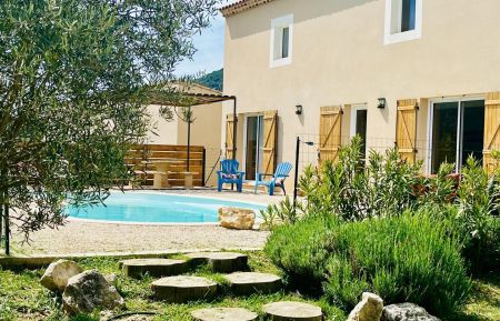 G&icirc;te n&deg;13G676 Cuges-les-Pins - Bouches-du-Rh&ocirc;ne - photo