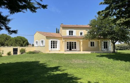 G&icirc;te n&deg;13G202240 Arles - Bouches-du-Rh&ocirc;ne - photo