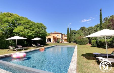 G&icirc;te n&deg;13G202643 Mas-Blanc-des-Alpilles - Bouches-du-Rh&ocirc;ne - Vue de la piscine 