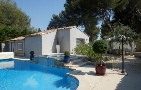 G&icirc;te n&deg;13G250120 Lambesc - Bouches-du-Rh&ocirc;ne - photo