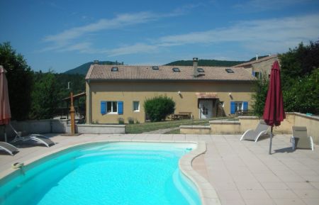 G&icirc;te n&deg;G15140 Clamensane - Alpes-de-Haute-Provence - photo