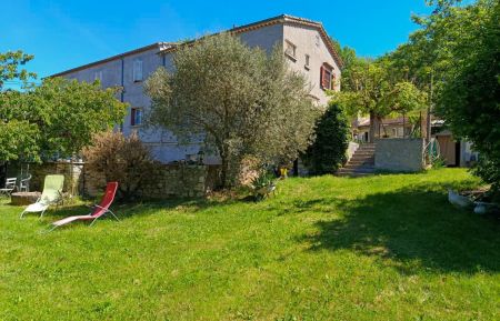 G&icirc;te n&deg;G14518 Forcalquier - Alpes-de-Haute-Provence - photo
