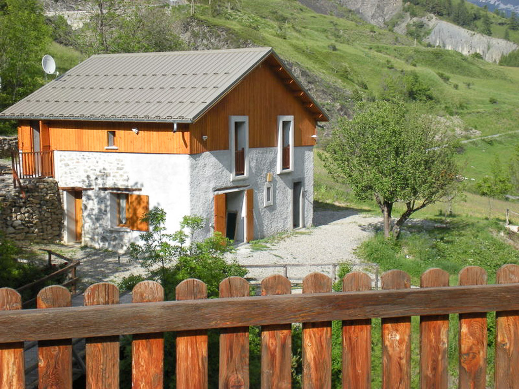 photo 0