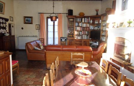 G&icirc;te n&deg;G32334 Allemagne-en-Provence - Alpes-de-Haute-Provence - photo