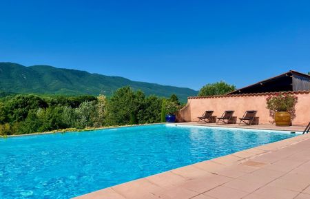 G&icirc;te n&deg;G14402 C&eacute;reste-en-Luberon - Alpes-de-Haute-Provence - photo