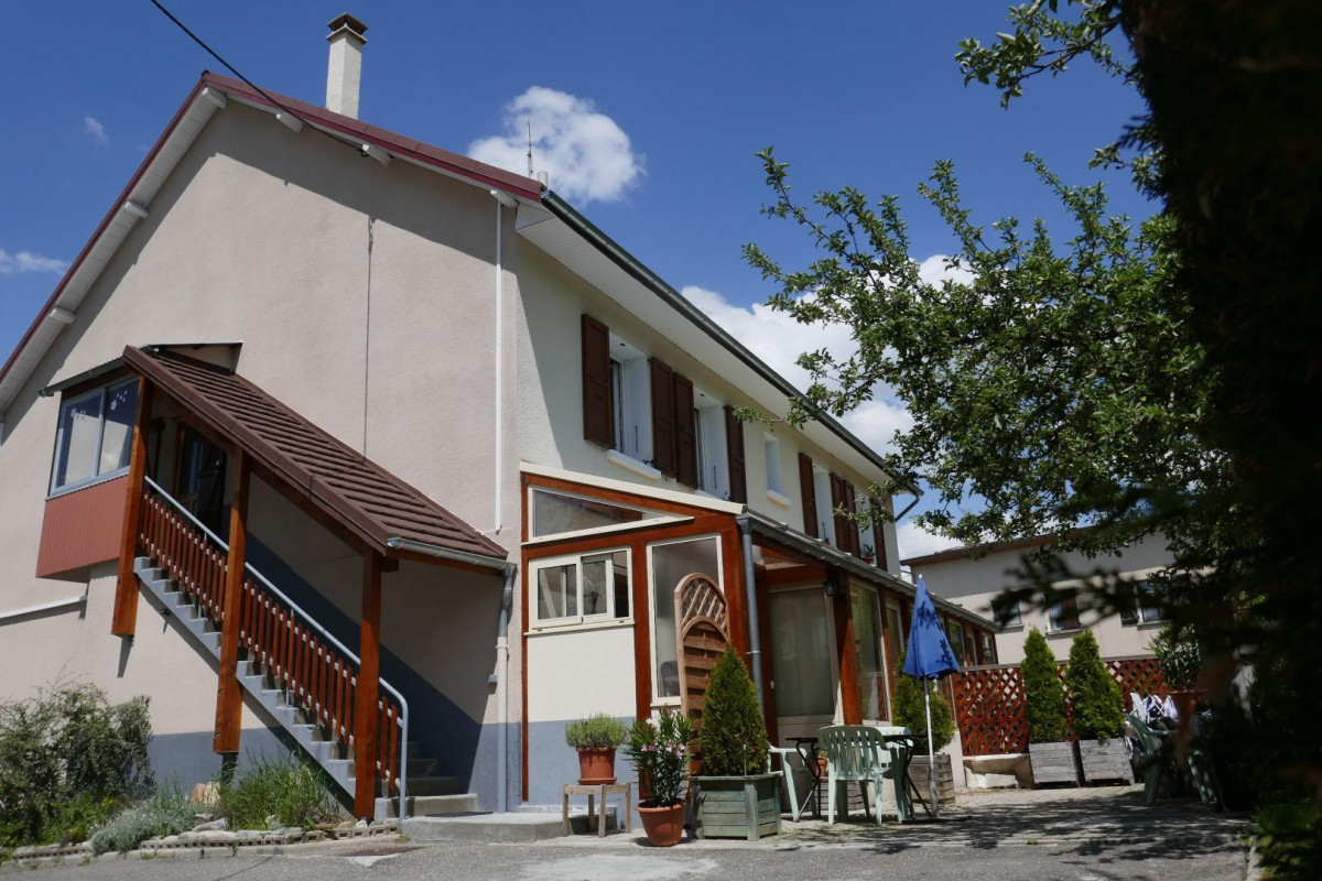 photo 0