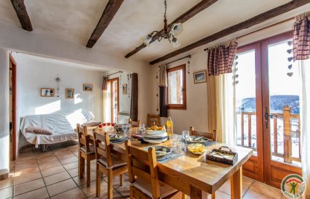 G&icirc;te n&deg;8551 Ch&acirc;teau-Ville-Vieille - Hautes-Alpes - photo