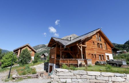 G&icirc;te n&deg;10623 N&eacute;vache - Hautes-Alpes - photo