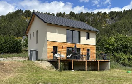 G&icirc;te n&deg;6767 Savines-le-Lac - Hautes-Alpes - photo