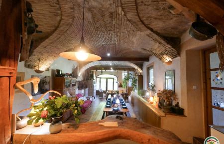 G&icirc;te n&deg;2055 Gap - Hautes-Alpes - Depuis le comptoir de la cuisine