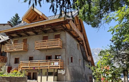 G&icirc;te n&deg;9443 Puy-Saint-Vincent - Hautes-Alpes - photo