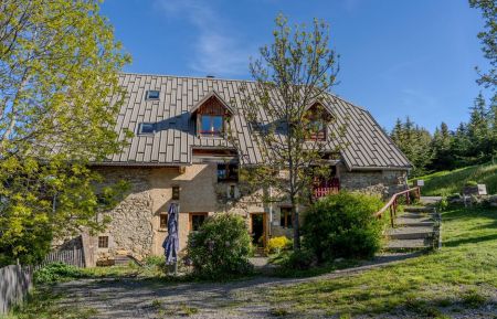 G&icirc;te n&deg;5327 Ancelle - Hautes-Alpes - vue du g&icirc;te depuis l'ext&eacute;rieur