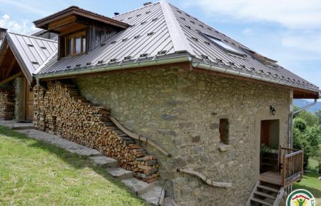 G&icirc;te n&deg;6612 Puy-Saint-Eus&egrave;be - Hautes-Alpes - photo