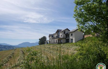 G&icirc;te n&deg;6016 Chorges - Hautes-Alpes - photo