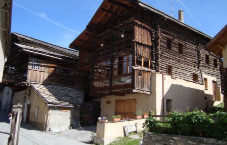 G&icirc;te n&deg;8830 Saint-V&eacute;ran - Hautes-Alpes - photo