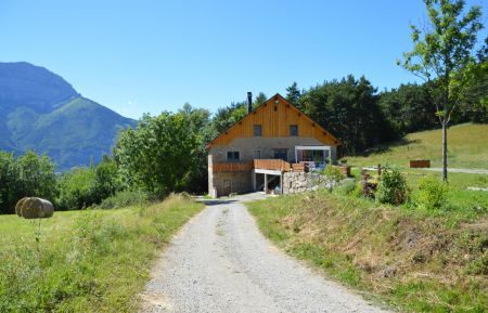 G&icirc;te n&deg;4290 Aubessagne - Hautes-Alpes - photo