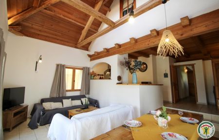 G&icirc;te n&deg;6773 Le Sauze-du-Lac - Hautes-Alpes - photo