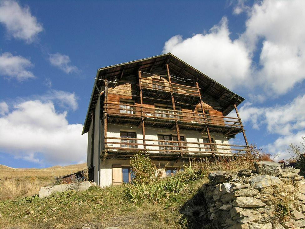 photo 0