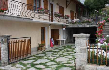 G&icirc;te n&deg;5025 Orci&egrave;res - Hautes-Alpes - photoPrintemps