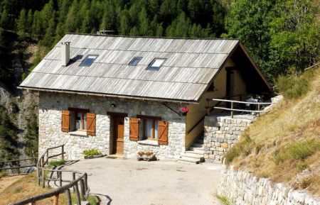 G&icirc;te n&deg;3019 Saint-&Eacute;tienne-de-Tin&eacute;e - Alpes-Maritimes - photo