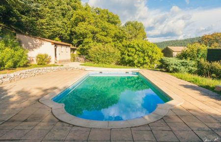 G&icirc;te n&deg;G3235 Nans-les-Pins - Var - photo