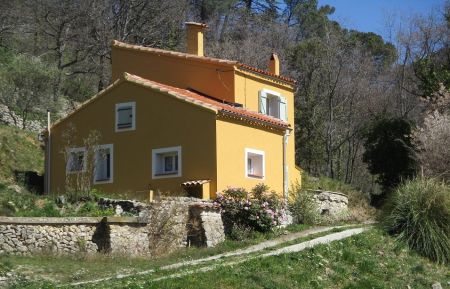 G&icirc;te n&deg;G3098 Montferrat - Var - photo