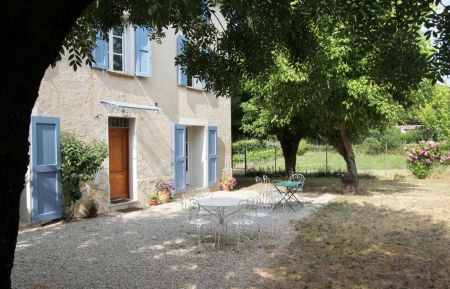 G&icirc;te n&deg;G2618 Vidauban - Var - TERASSE et COUR