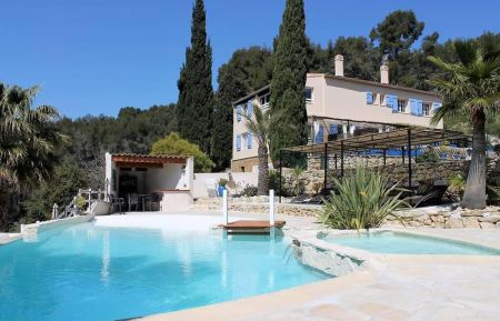 G&icirc;te n&deg;G3274 Bandol - Var - photo