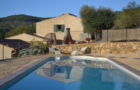 G&icirc;te n&deg;G2562 La Cadi&egrave;re-d'Azur - Var - Bienvenue &agrave; Mourv&egrave;dre