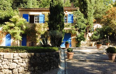 G&icirc;te n&deg;G3337 Montferrat - Var - photo
