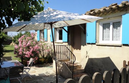 G&icirc;te n&deg;G2003 La Garde-Freinet - Var - photo