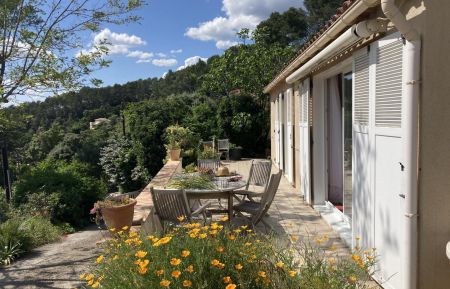 G&icirc;te n&deg;G3163 Le Thoronet - Var - photo