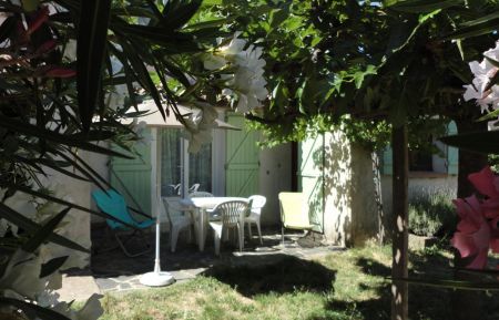 G&icirc;te n&deg;G914 La Garde-Freinet - Var - photo