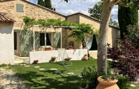G&icirc;te n&deg;G3087 La Cadi&egrave;re-d'Azur - Var - Ext&eacute;rieur 