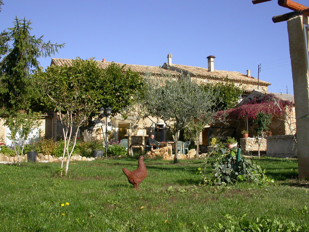 photo 0