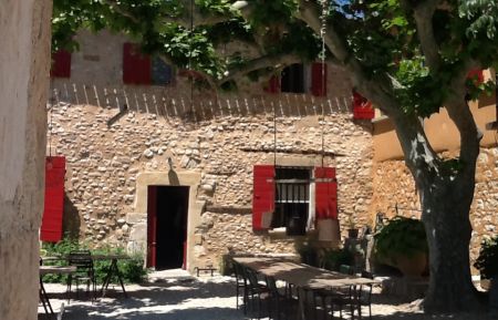 Chambre d'h&ocirc;tes n&deg;84G1477 Pernes-les-Fontaines - Vaucluse - La B&acirc;tisse