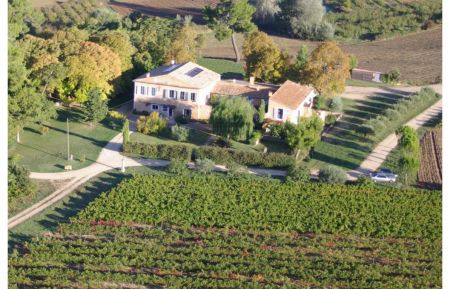 G&icirc;te n&deg;84G2010 Apt - Vaucluse - La Ronde