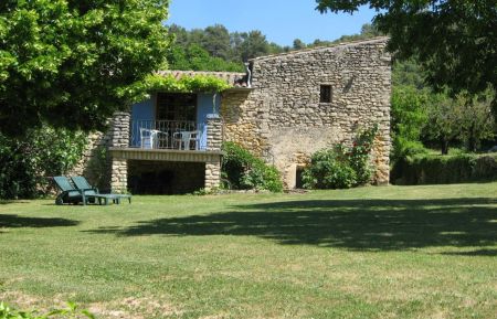 G&icirc;te n&deg;84G2069 Bonnieux - Vaucluse - photo