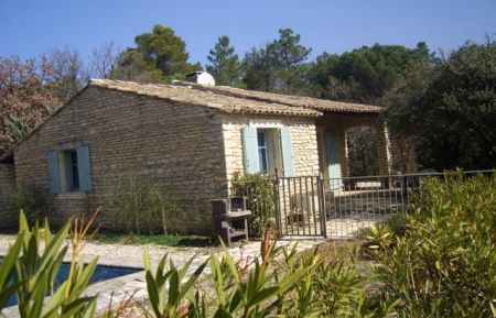 G&icirc;te n&deg;84G2159 Gordes - Vaucluse - photo