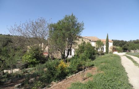 G&icirc;te n&deg;84G2526 Venasque - Vaucluse - photo