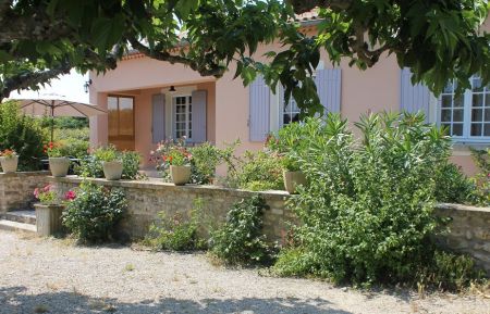 G&icirc;te n&deg;84G2854 Roussillon - Vaucluse - Ext&eacute;rieur