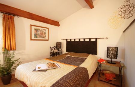 Chambre d'h&ocirc;tes n&deg;84G1571 L'Isle-sur-la-Sorgue - Vaucluse - photo