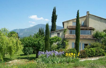 G&icirc;te n&deg;84G2912 Malauc&egrave;ne - Vaucluse - photo