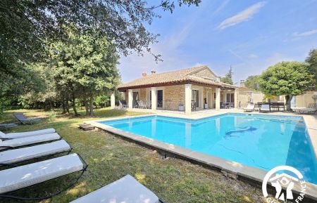 G&icirc;te n&deg;84G37512 Mazan - Vaucluse - photo