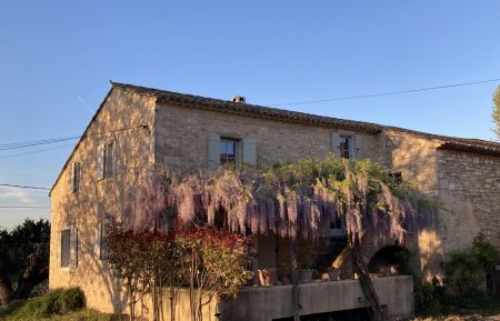 G&icirc;te n&deg;84G3761 Bonnieux - Vaucluse - photo